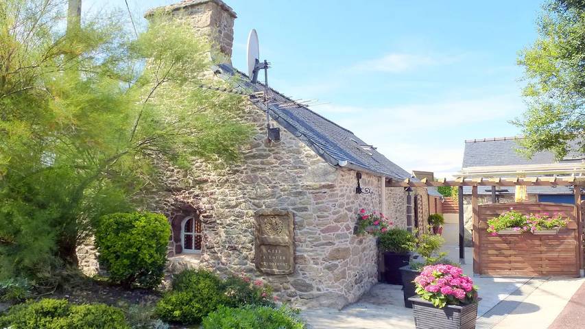 Location de vacances pour 6 personnes, avec jardin à Landéda