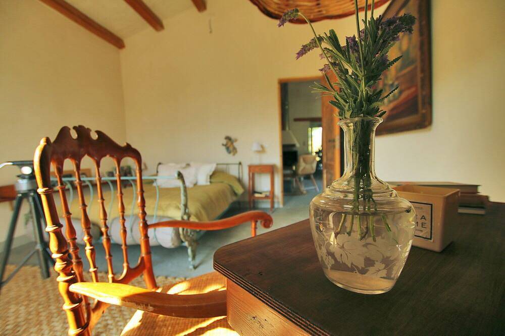 Villa con piscina privada y amplio jardín en el campo tranquilo cerca del mar in Campofelice di Roccella, Provincia de Palermo