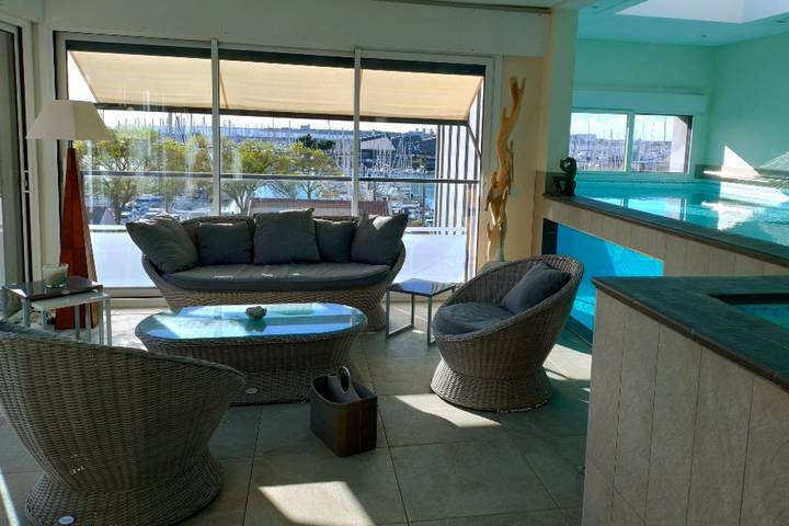 Gîte pour 6 personnes, avec balcon et piscine, adapté aux familles dans Port des Minimes - 2