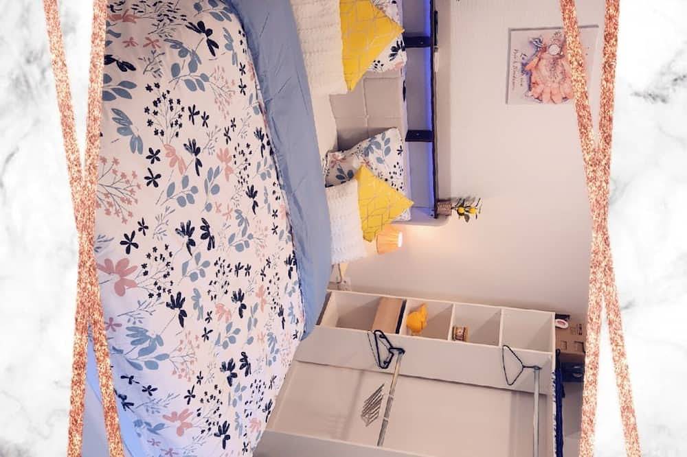 Diaspo+ Residences, 15 minutes from Paris, cool in the summer, fan, quiet and private in Argenteuil, Val-d'Oise