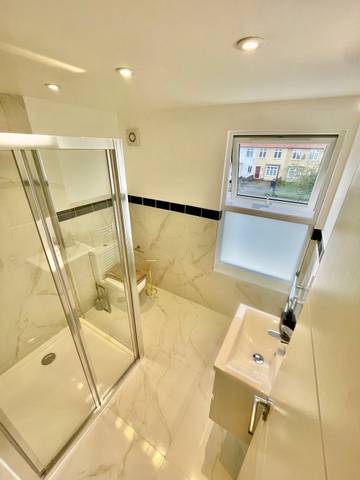 Holiday Apartment for 5 People in King's Hedges Ward, Cambridge, Photo 2