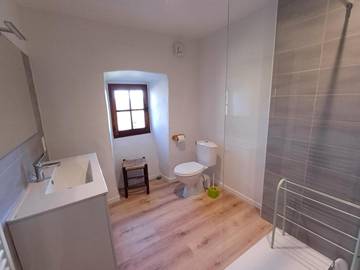 Gîte pour 3 Personnes dans Saint-Pierre-des-Tripiers, Massif central, Photo 1