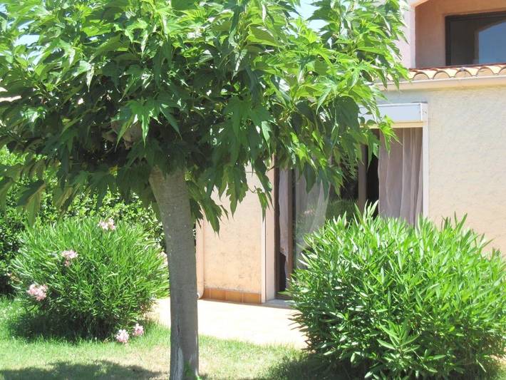 Location de vacances pour 4 personnes, avec jardin ainsi que piscine et terrasse dans Plage du Péro - 3