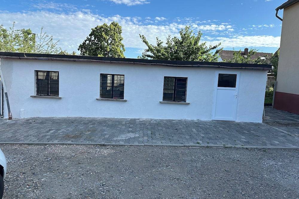 Ganzes Ferienhaus - 2 Schlafzimmer - geeignet für 4 Personen in Groß-Umstadt, Main-Odenwald