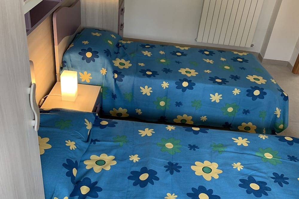 Ganze Wohnung, Appartamento Nuovo a Pochi Passi dal Mare con Wi-fi/ethernet per Smart Working in Santa Caterina dello Ionio, Catanzaro Provinz