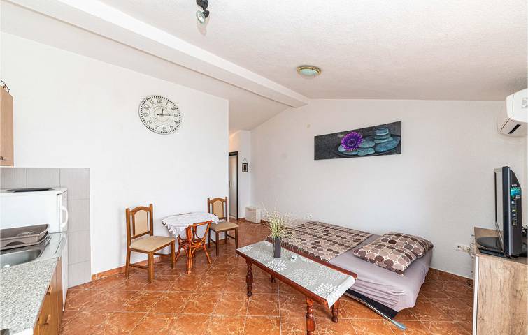 Ferienwohnung für 3 Personen, mit Terrasse und Garten auf Ciovo - 3