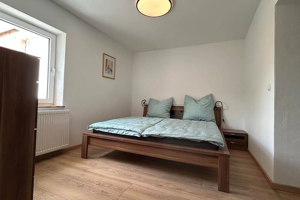 Ganze Wohnung, Ferienwohnung zum Büttelfels - Appartement/Fewo, Dusche, Wc, 1 Schlafraum in Dahn, Landkreis Südwestpfalz