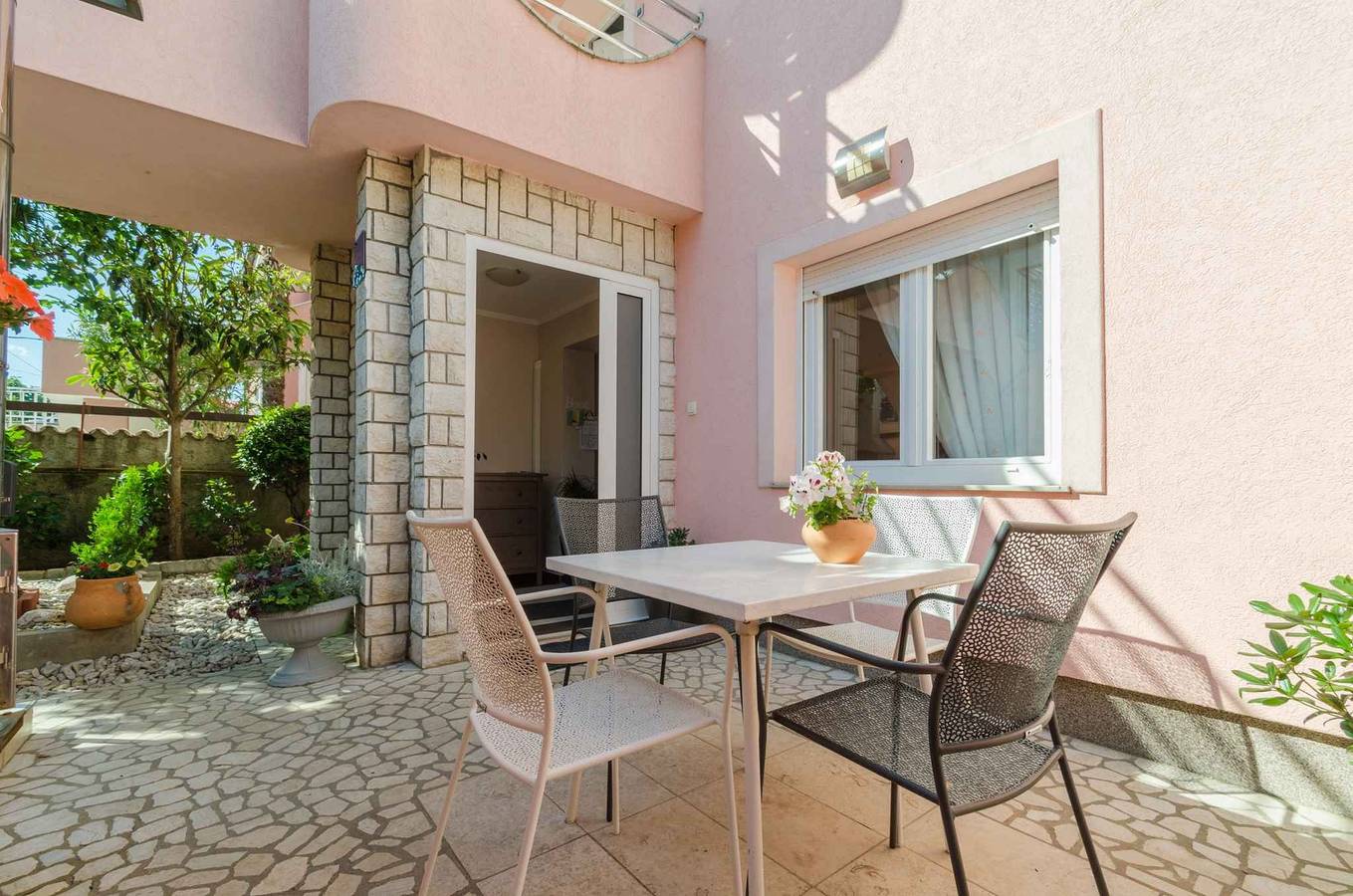 Entire holiday apartment, Holiday apartment with sea view and high-quality furnishings  in Crikvenica, Primorje-Gorski Kotar