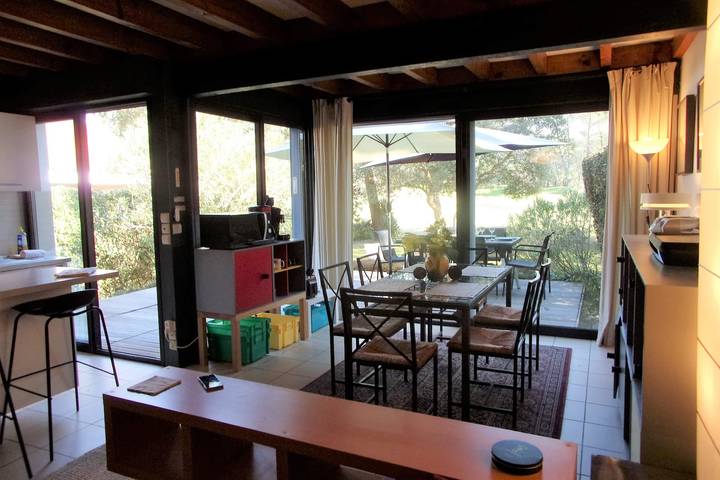 Location de vacances pour 6 personnes, avec Balcon ainsi que Terrasse et Jardin dans Moliets-Plage