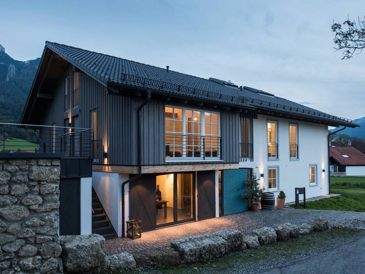 Ferienwohnung für 3 Personen, mit Terrasse und Balkon/Terrasse in Aschau (Chiemgau) - 2