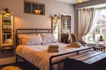 Log Cabin for 5 People in Hastings, East Sussex, Photo 1