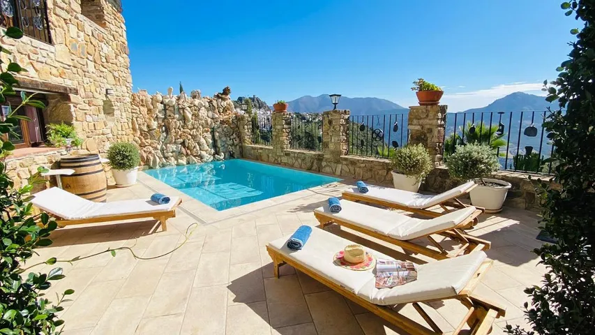Chalet para 6 personas, con piscina además de vistas y jardín, Se admiten mascotas - 1