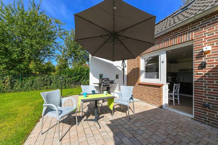 Ferienwohnung für 3 Personen, mit Terrasse und Garten in Groß Holum