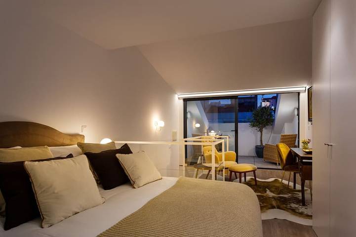 Entire apartment, Stupendo-3br-suite & Terrace- Center- A/conditioning in São João (Lisbon), Penha de França