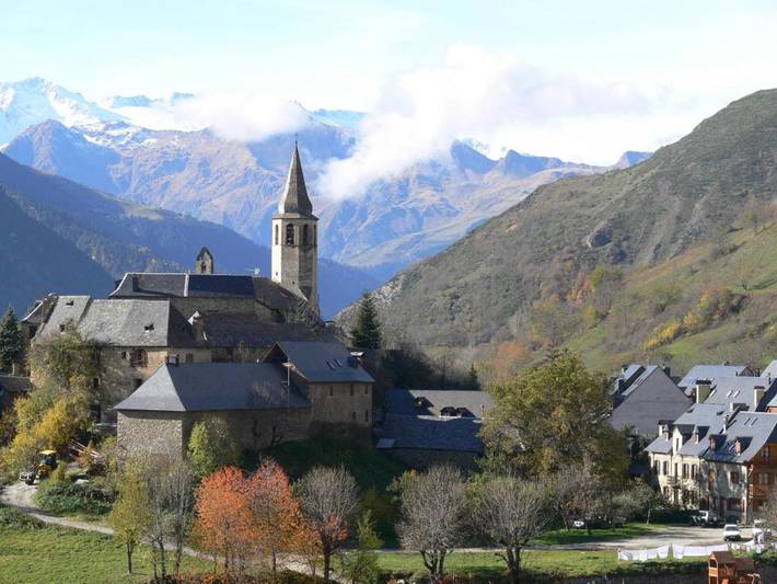 Gîte pour 6 personnes, avec terrasse et vue, animaux acceptés dans Salardú - 2