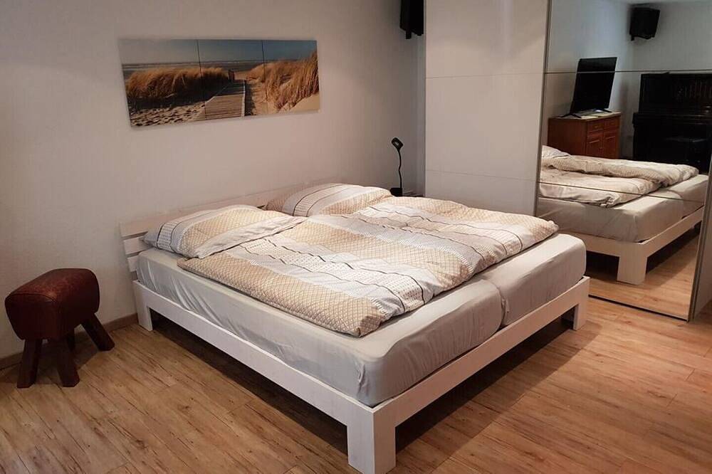 Geheel appartement, 4-sterren appartement Alt-Mariendorf in Berlin Mariendorf, Berlijn