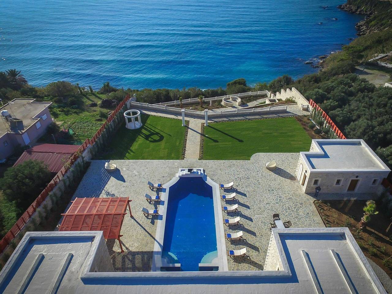 Villa für 16 Personen mit Pool in Ferma, Lasithi