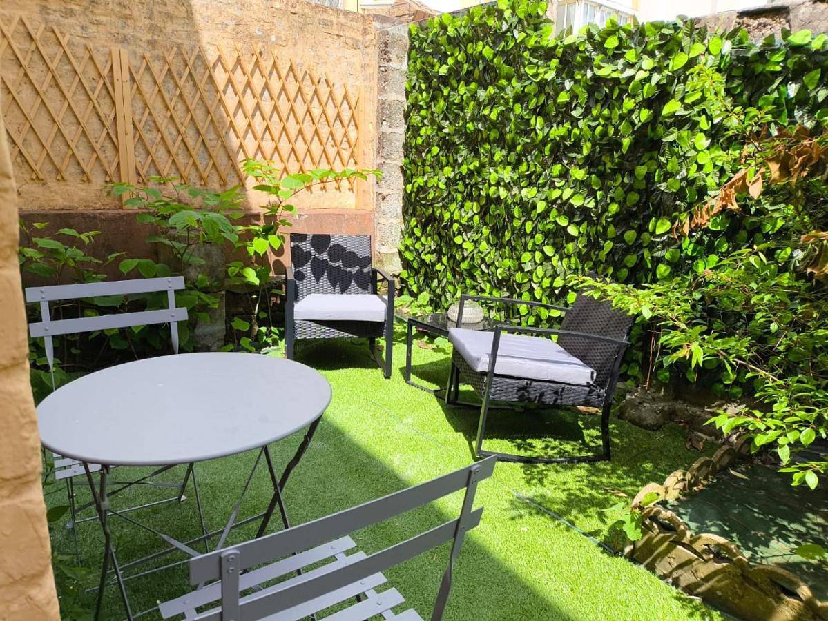 Appartement entier, ++++ Studio Avec Jardin A 200 M De La Mer Et 300 M Rue Pietonne ++++ in Berck Plage, Berck