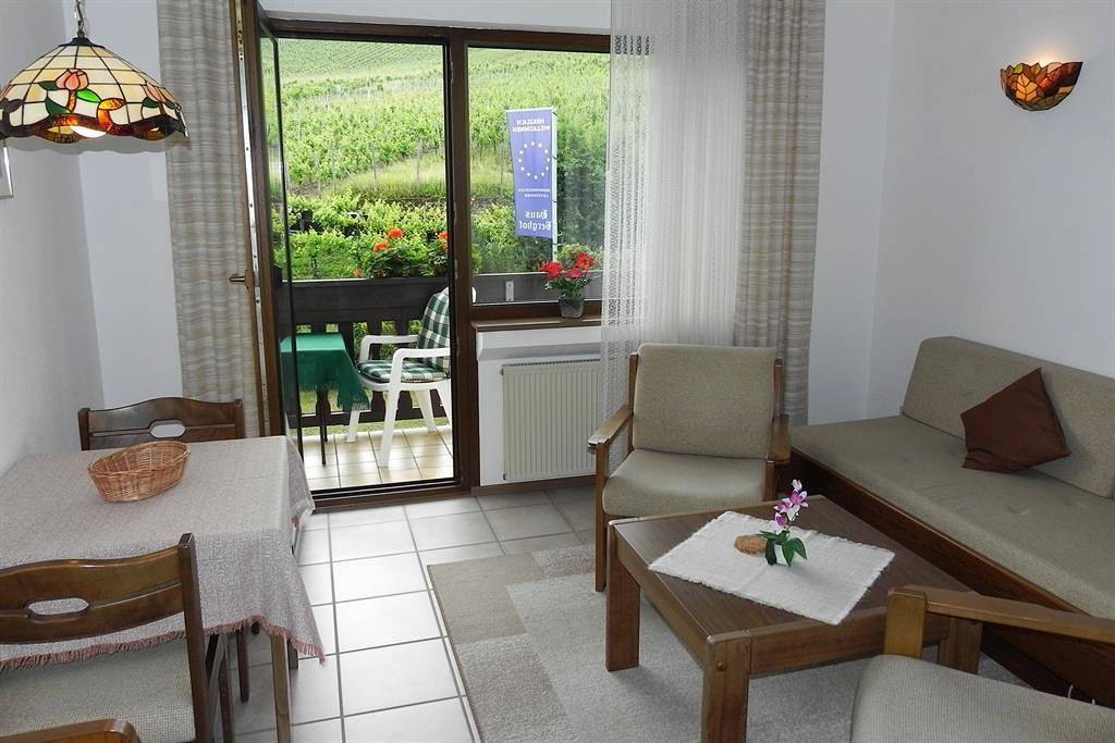 Ganze Ferienwohnung, Ferienwohnungen "Haus Berghof" in Neumagen-Dhron, Bernkastel-Kues & Umgebung