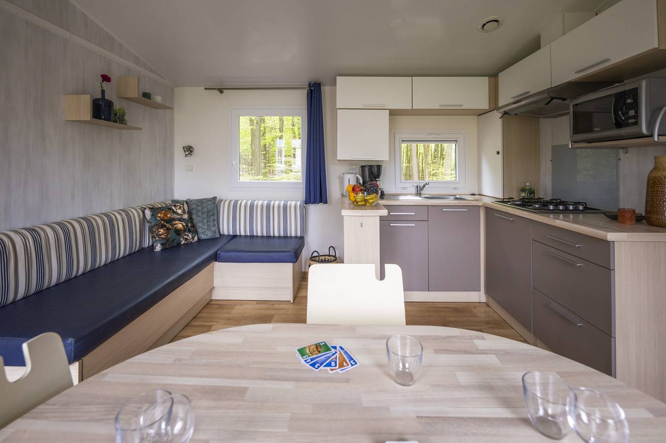 Beautiful 4 person chalet at a campsite in the Belgian Ardennes in Bertrix, Neufchâteau e dintorni