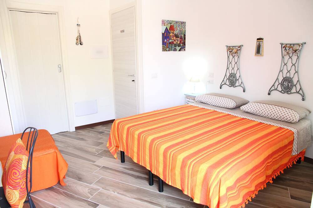 B & B Castello - Zimmer mit eigenem Bad in Crotone, Crotone Provinz