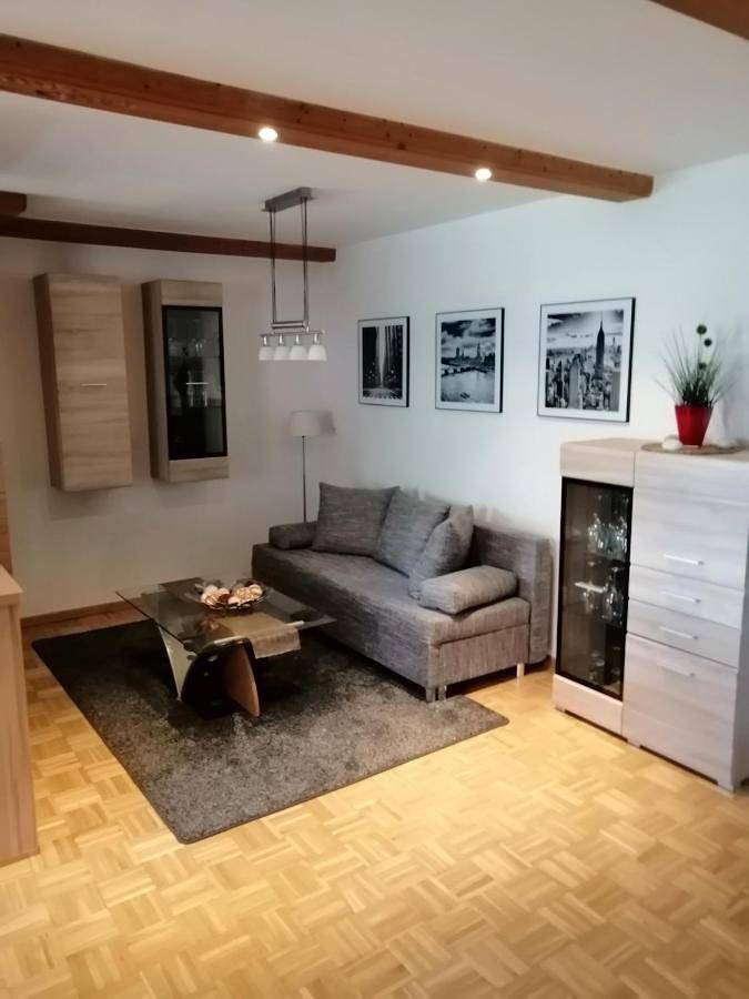 Ganze Wohnung, One-Bedroom Apartment in Nittenau, Ostbayern