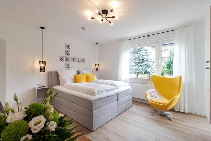 Ferienwohnung für 2 Personen, mit Balkon und Terrasse in Petersberg