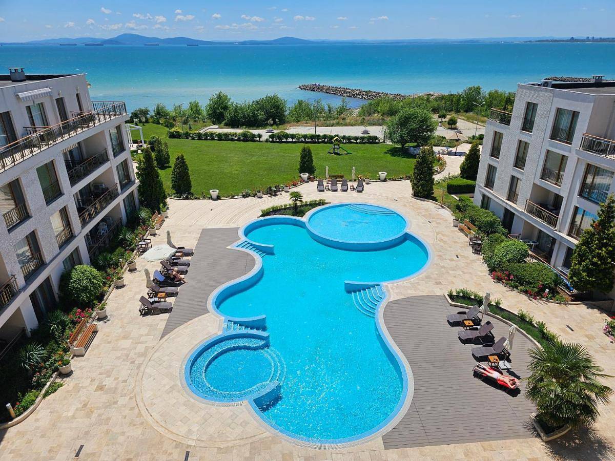 Diamond Beach Sarafovo by Kp in Sarafowo, Bourgas
