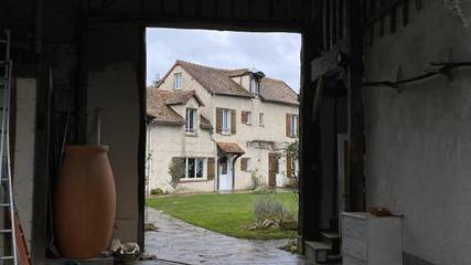 Gîte pour 8 personnes, avec jardin à Thoiry