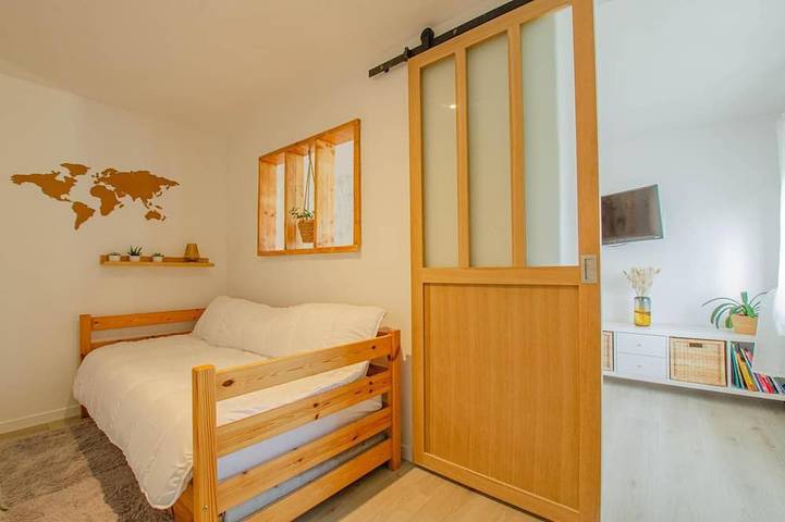 Location de vacances pour 4 personnes, avec jardin à Saint-Lyé - 2