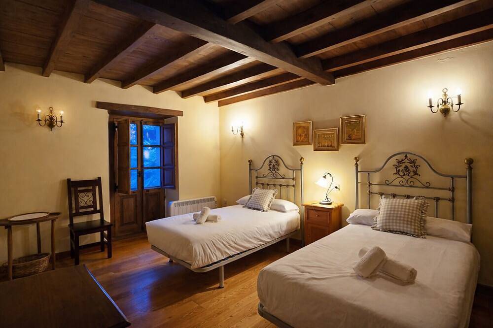 Casa Darío Llanes – Jardín, Barbacoa y Playa Cerca in Llanes, Costa Verde