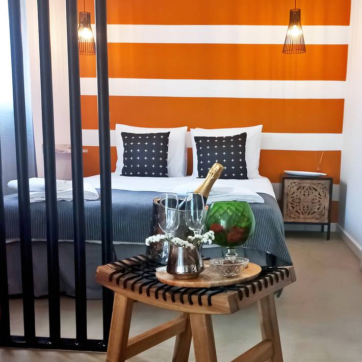 Casa Ferreiro Villa with Jacuzzi, Wi-Fi & Air Conditioning in Valada in Valada, Tejo River