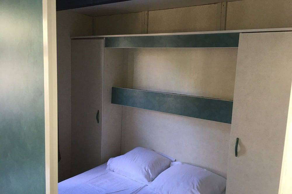 Bungalow Maurea 5 (aire acondicionado) a 300 metros de la playa. in Belvédère-Campomoro, Distrito de Sartène
