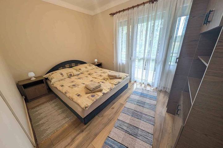 Ganze Wohnung, Ferienwohnung mit Terrasse und WLAN in Keszthely, Balaton Region