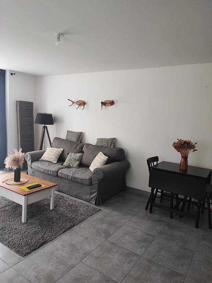 One-Bedroom House in Muides-sur-Loire, Région de Blois