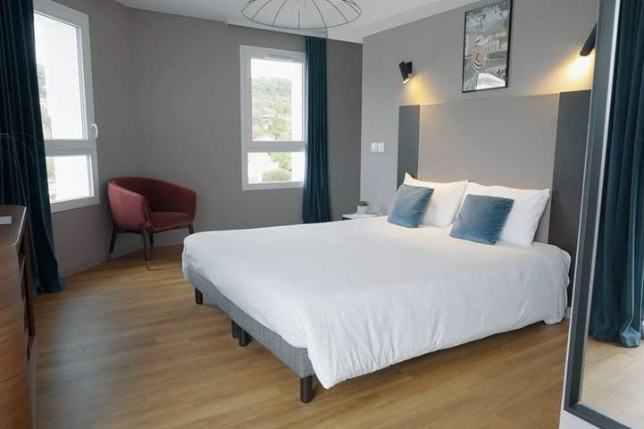 Entire apartment, Studio Confortable avec kitchenette in Châtel-Guyon, Volcans d'Auvergne Regional Nature Park