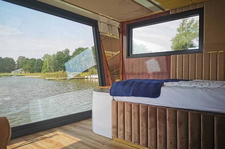 Hausboot für 3 Personen, mit Terrasse in der Lübecker Bucht - 2