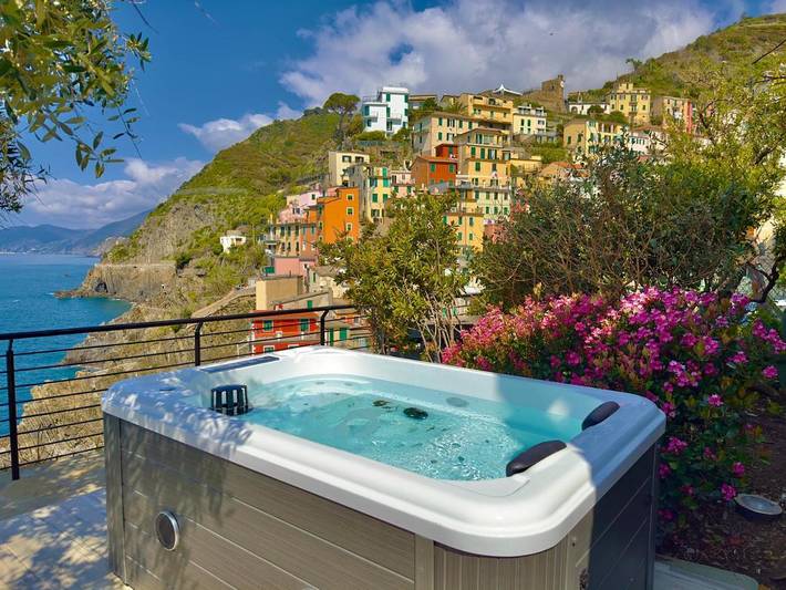 Maison d’hôte pour 2 personnes, avec Terrasse et Jacuzzi ainsi que Jardin et Vue