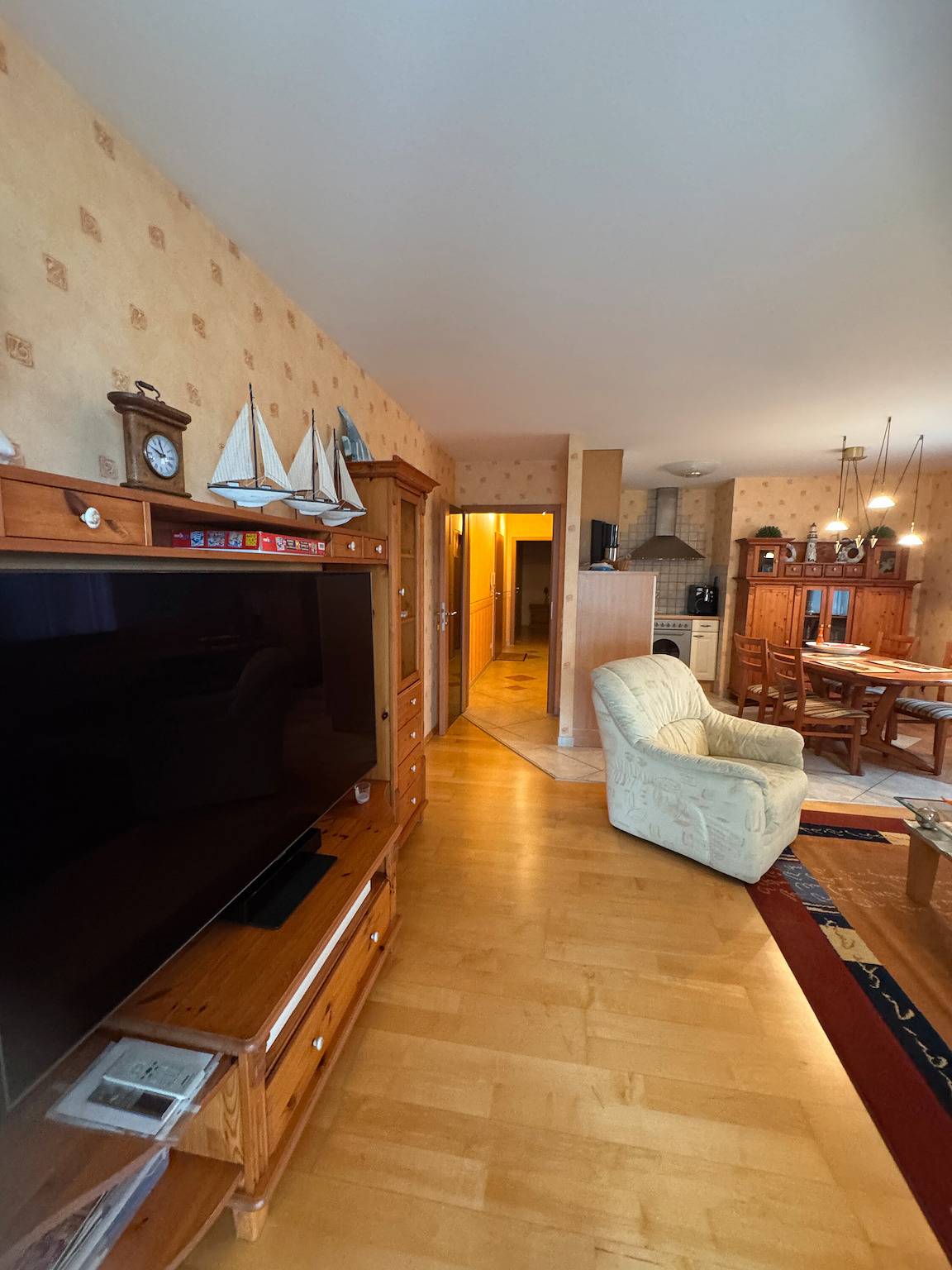 Entire apartment, Apartment 'Ferienwohnung Baier' with Private Terrace and Wi-Fi in Überlingen, Region Bodensee-Oberschwaben