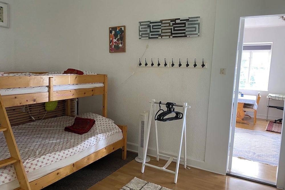 Ganze Wohnung, Kristinehamn near bus and train station. in Kristinehamn, Vänern