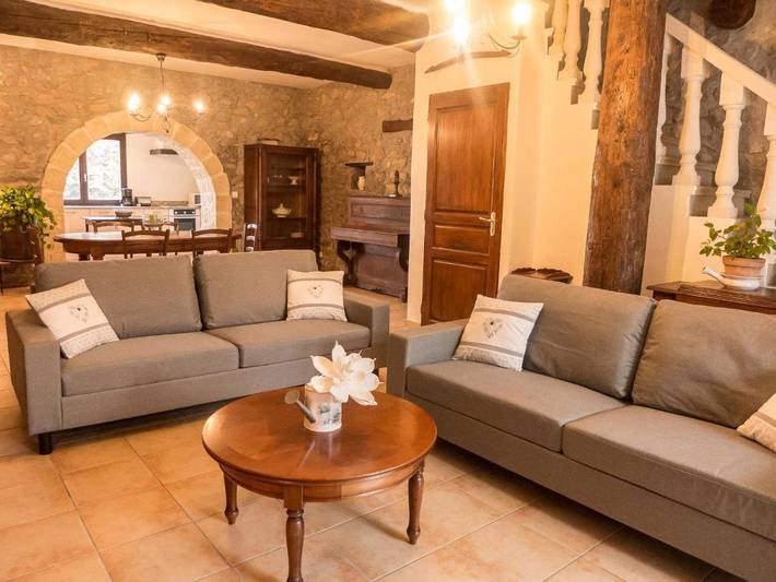 Location de vacances pour 6 personnes, avec Terrasse et Jardin ainsi que Bassin pour enfant et Piscine à Montbrun-des-Corbières - 4