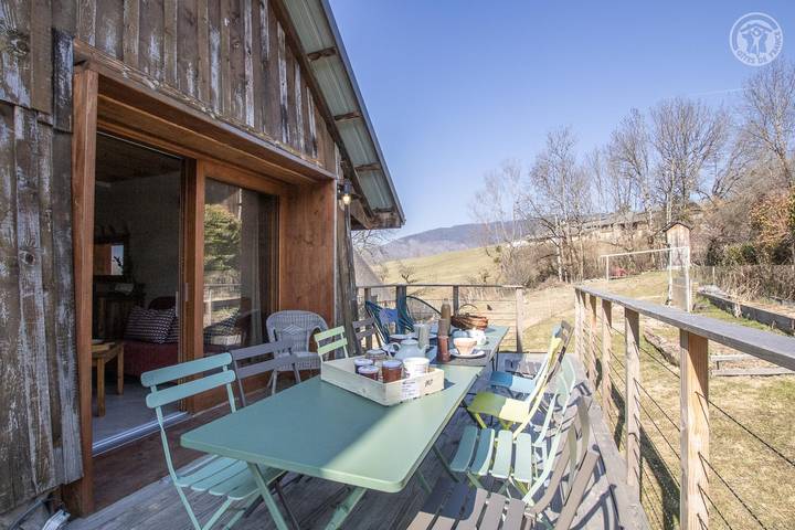Gîte pour 10 personnes, avec terrasse
