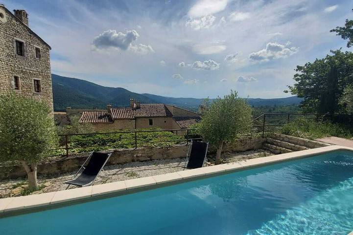 Location de vacances pour 15 personnes, avec jardin, animaux acceptés à Le Poët-Laval - 4