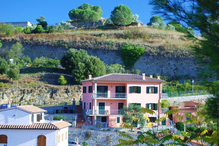 Ferienwohnung für 4 Personen, mit Terrasse in Porto Azzurro