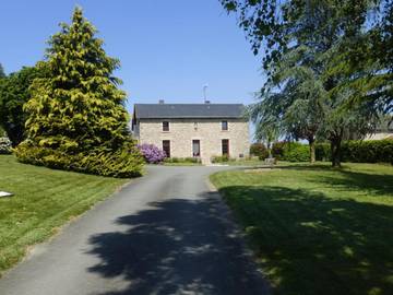 Chambre d’hôte pour 2 personnes, avec jardin ainsi que terrasse et vue à Chambretaud