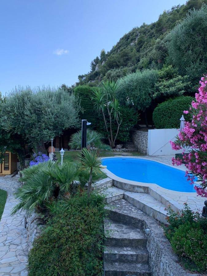 Monte Carlo View and Spa in La Turbie, Côte méditerranéenne (France)