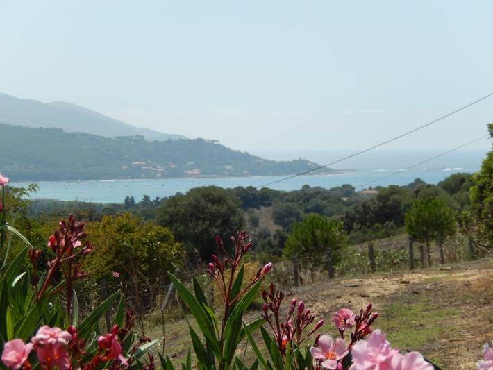 Villa pour 4 personnes, avec jardin et terrasse en Corse-du-Sud - 2