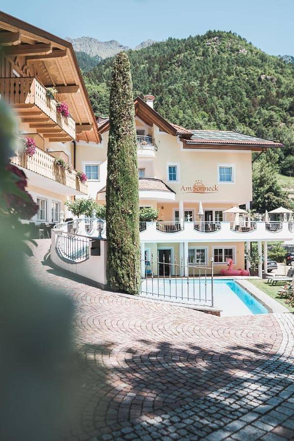 Hotel Am Sonneck in Oberplars, Algund