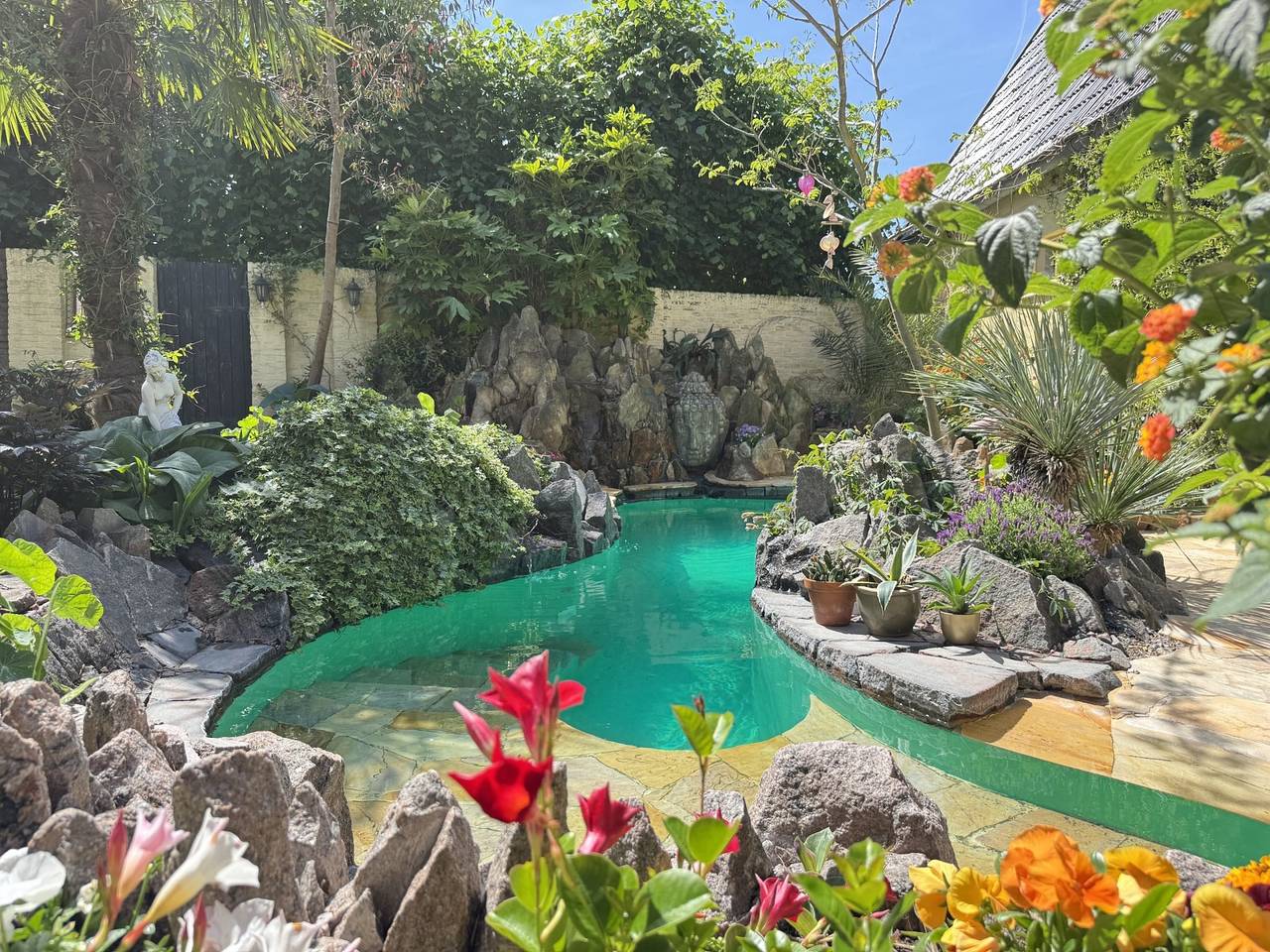 Charaktervolle Villa für 15 Personen mit Swimmingpool in Steenwijk in Steenwijk, Nationalpark Weerribben-Wieden