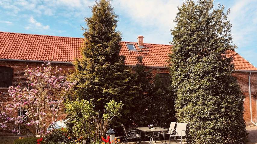 Ferienwohnung für 5 Personen, mit Garten in Rathenow